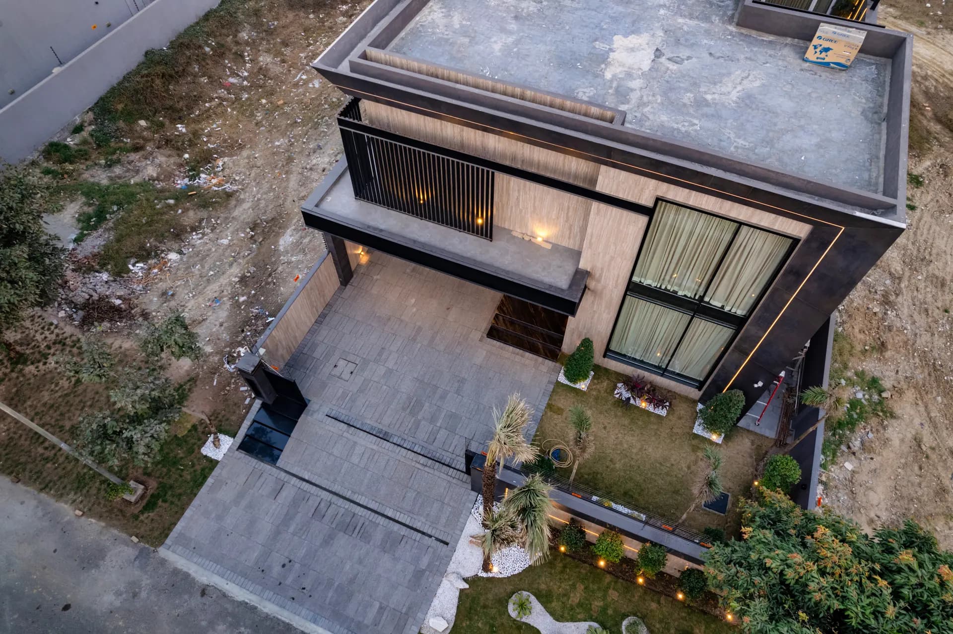 418-M aerial view photograph 4