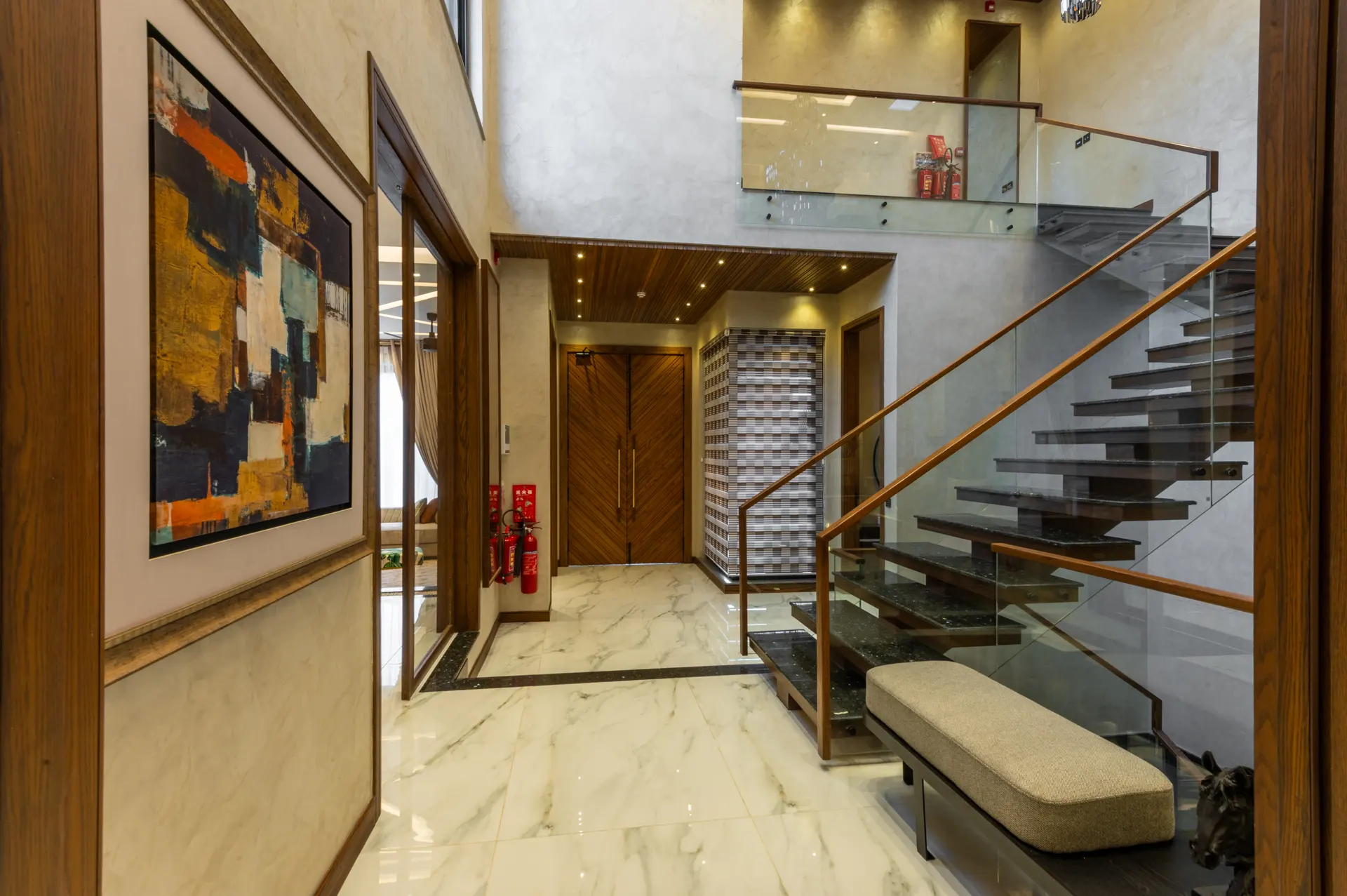 493-L staircase photograph 7