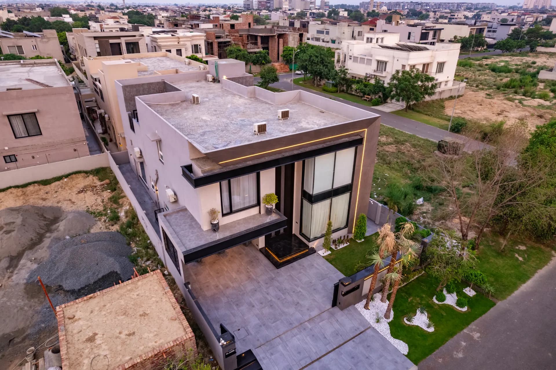 895-L — aerial view photograph 6