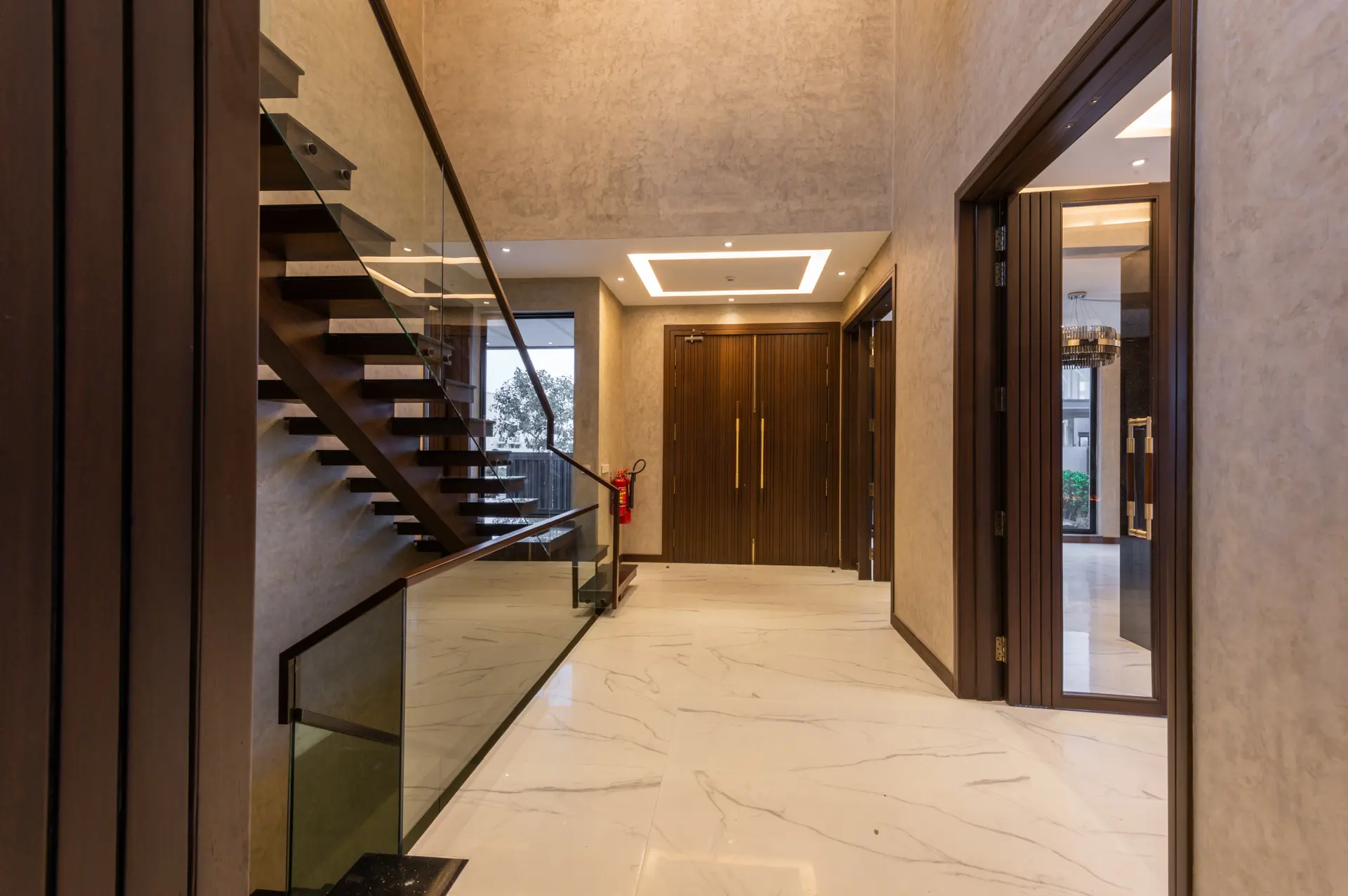 286-M staircase photograph 6