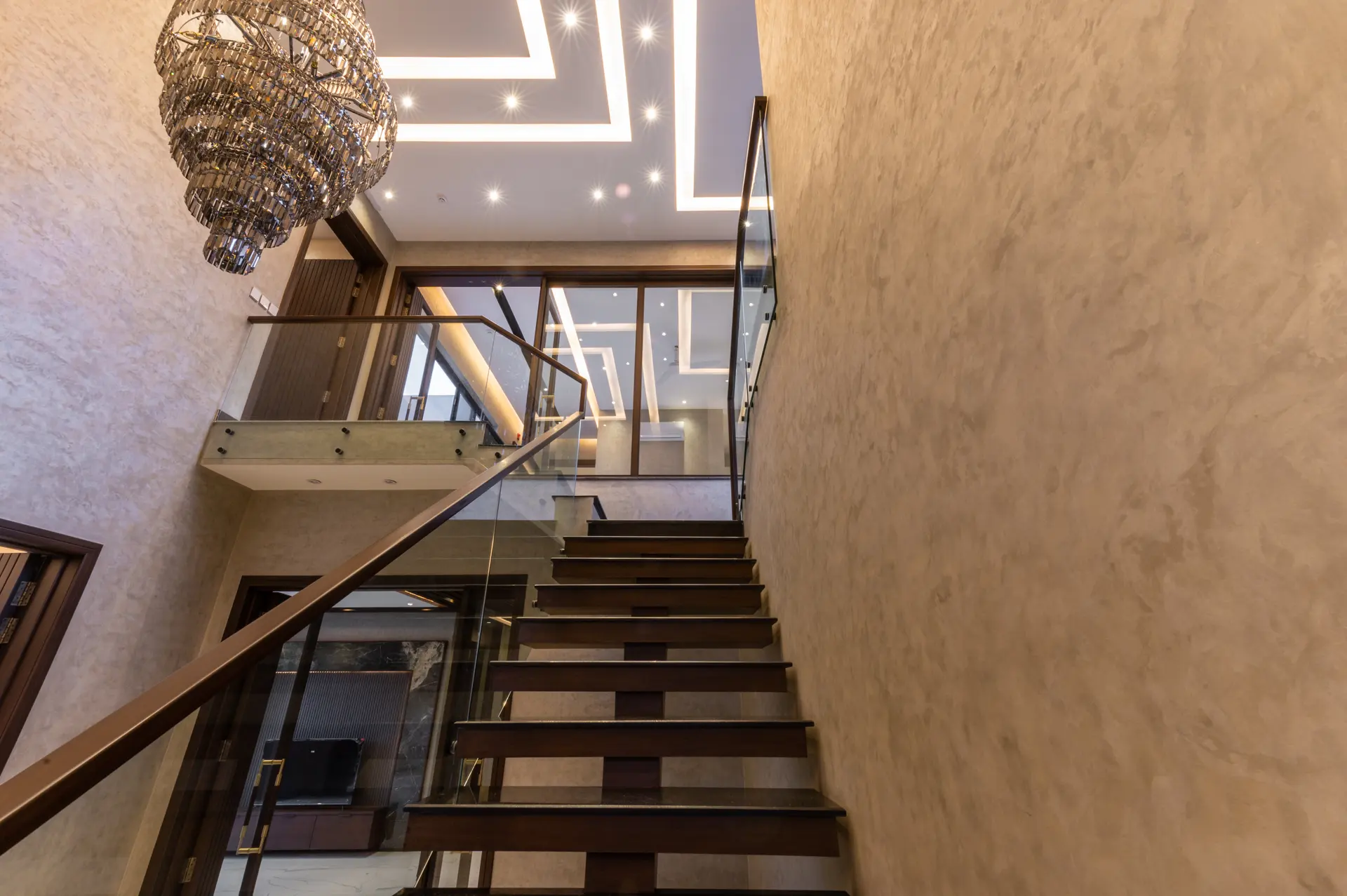 286-M staircase photograph 8