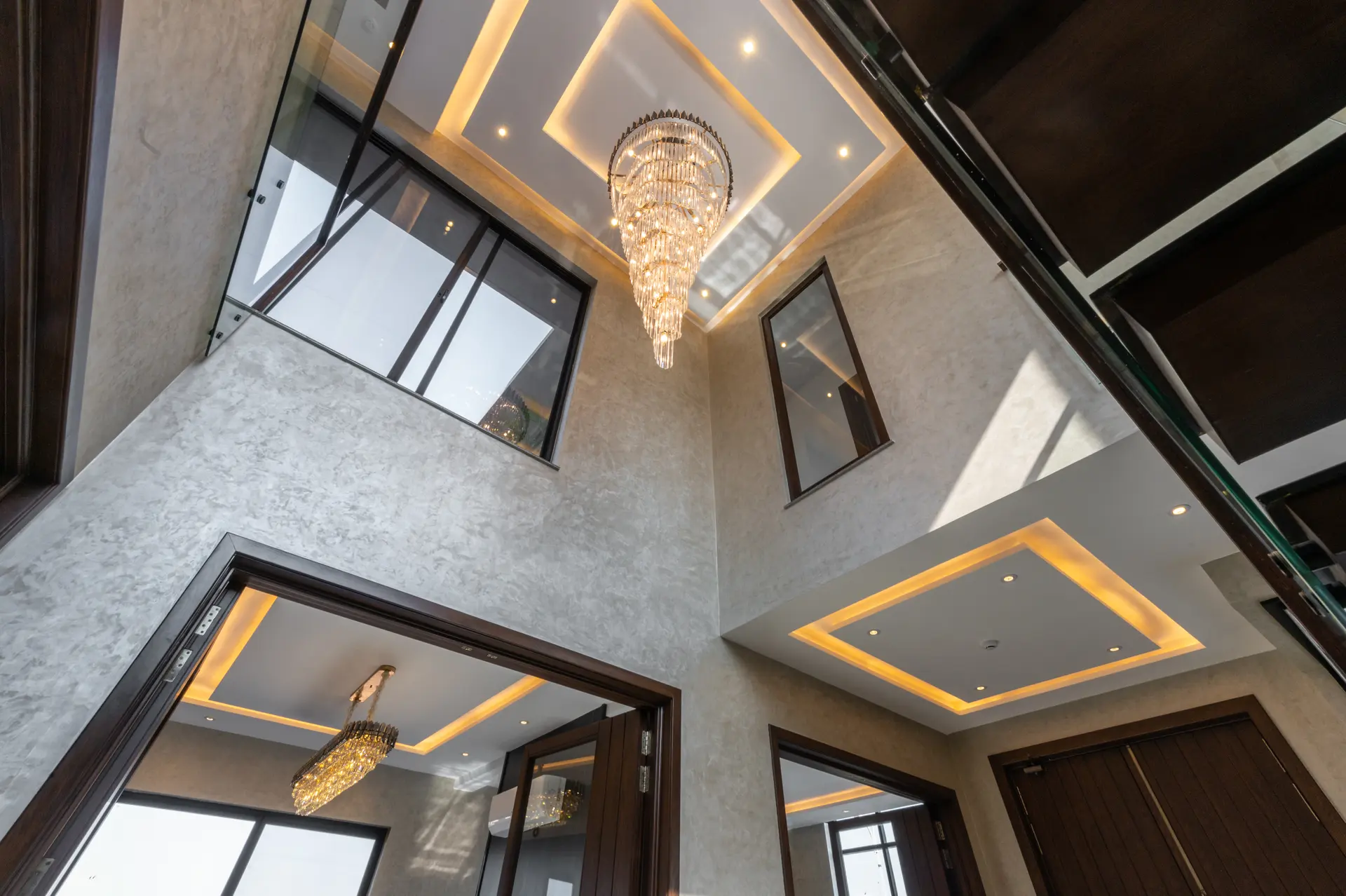 656-R staircase photograph 7