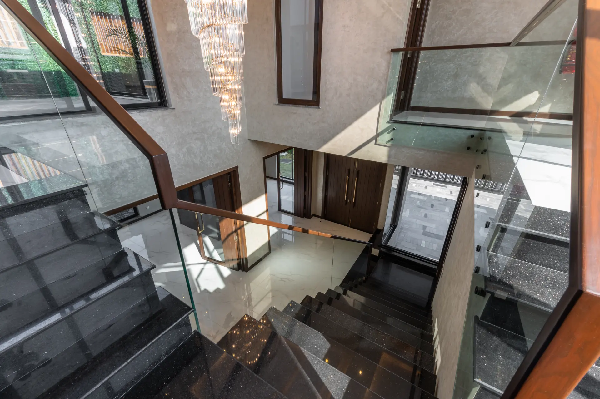 656-R staircase photograph 13